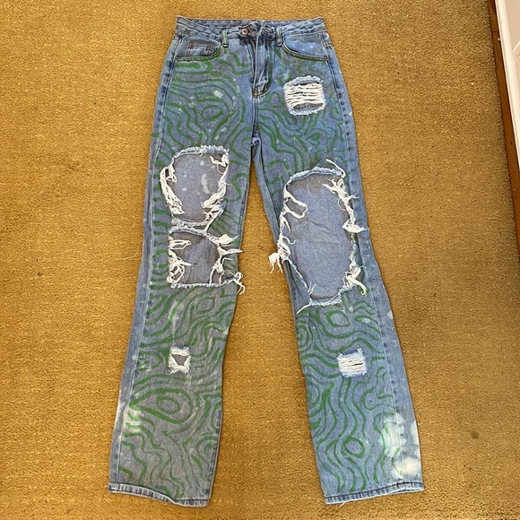 Upcycled SHEIN hand painted distressed jeans size xs - Picture 2 of 12